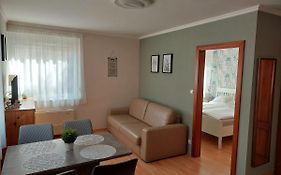 Elek Apartmanhaz